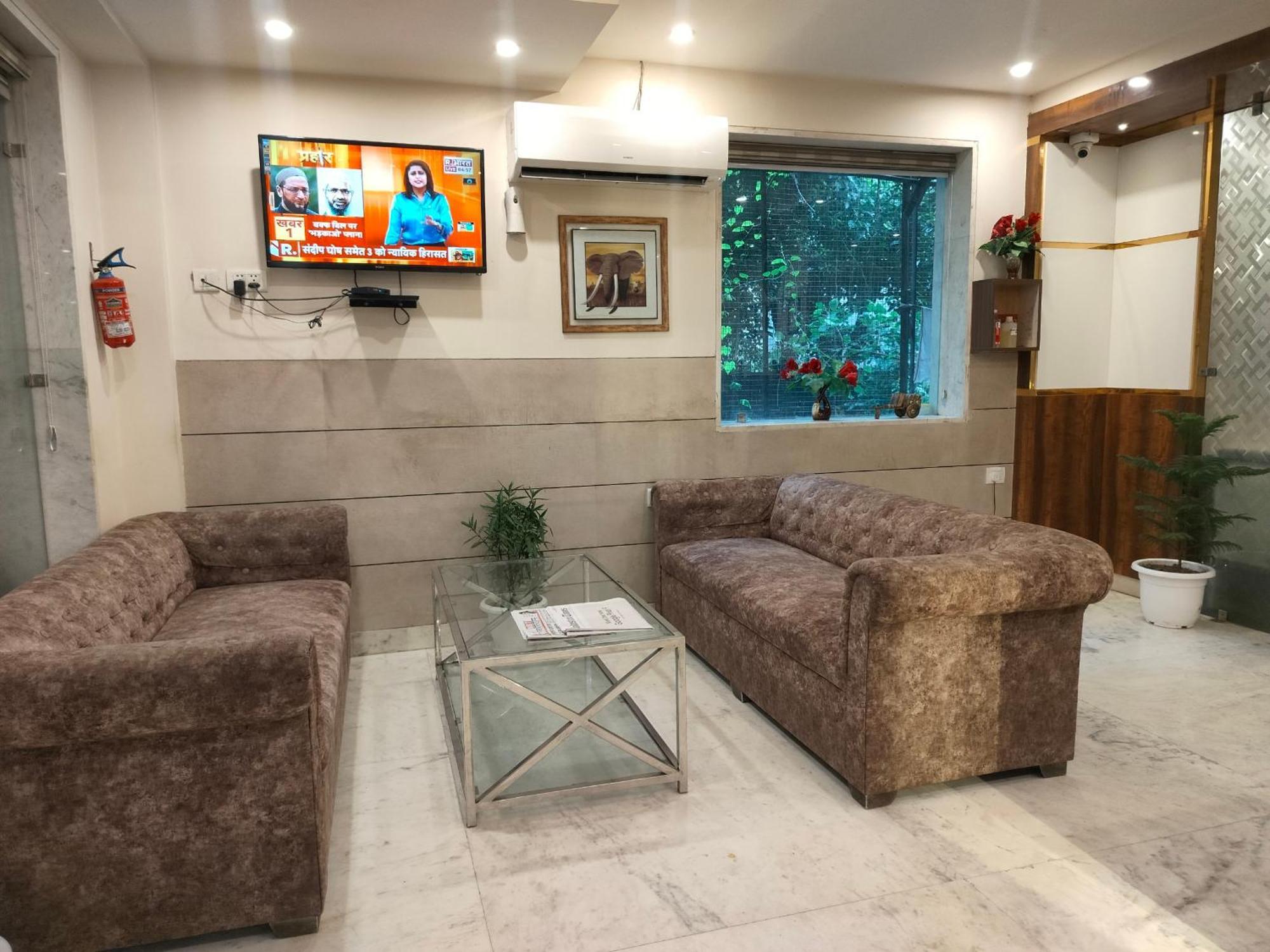 Mayda The Best Bnb Delhi Bed & Breakfast